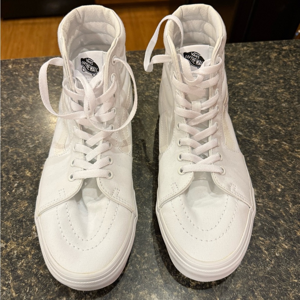 VANS High top men’s shoes, size 10 new without box